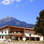 Zum Senner Zillertal (adults Only) ホテル 4*